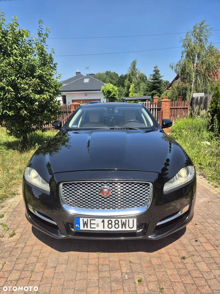 Jaguar XJ 3.0 D V6 LWB Premium Luxury - 3