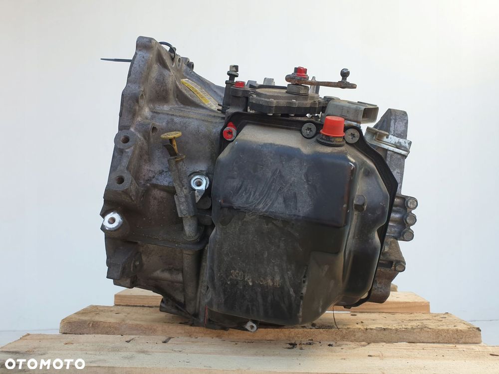 AUTOMATYCZNA SKRZYNIA BIEGÓW Volvo V70 II 2.5 T TURBO _ 55-51SN 30681171 - 5