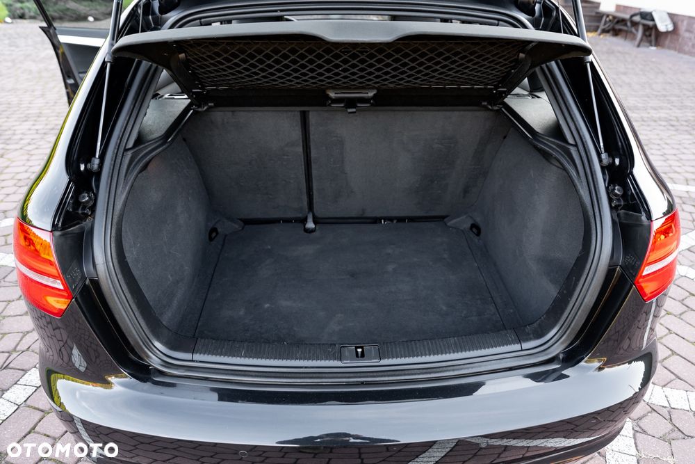 Audi A3 Sportback 2.0 TFSI S line Sportpaket - 16