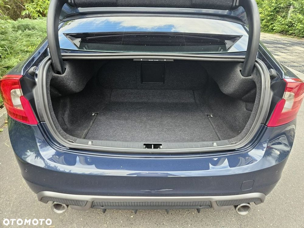 Volvo S60 D2 R-Design Momentum - 28