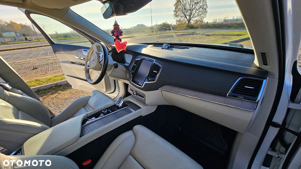 Volvo XC 90 T8 AWD Plug-In Hybrid Inscription 7os - 8