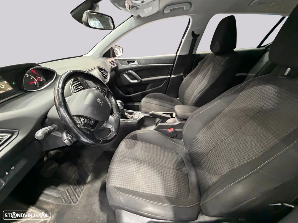 Peugeot 308 - 15
