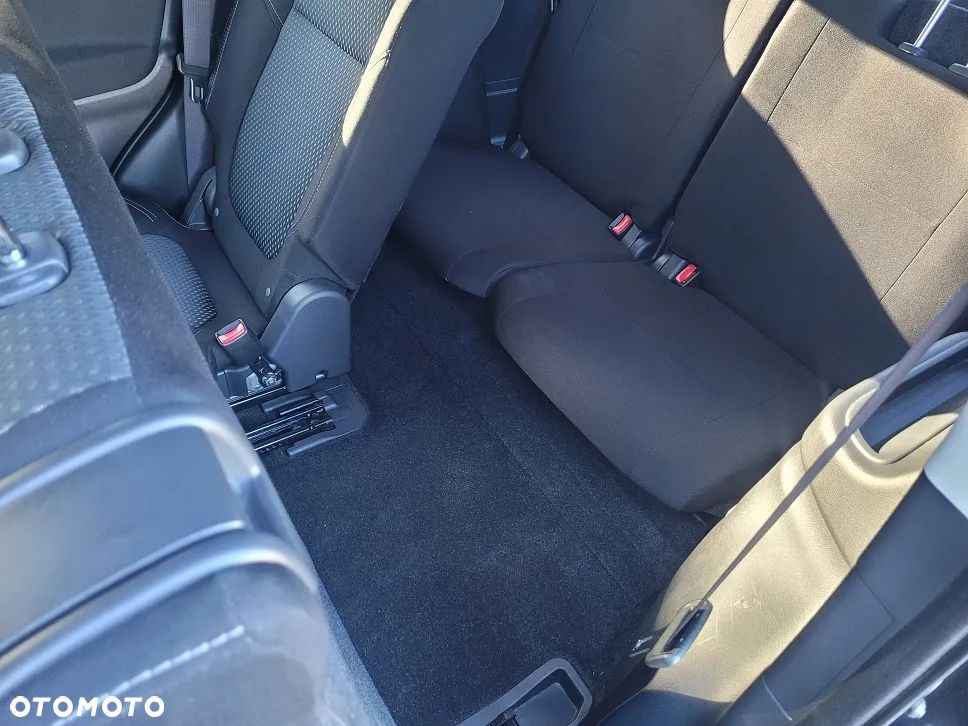 Mitsubishi Outlander 2.0 Intense + Navi 4WD CVT - 10