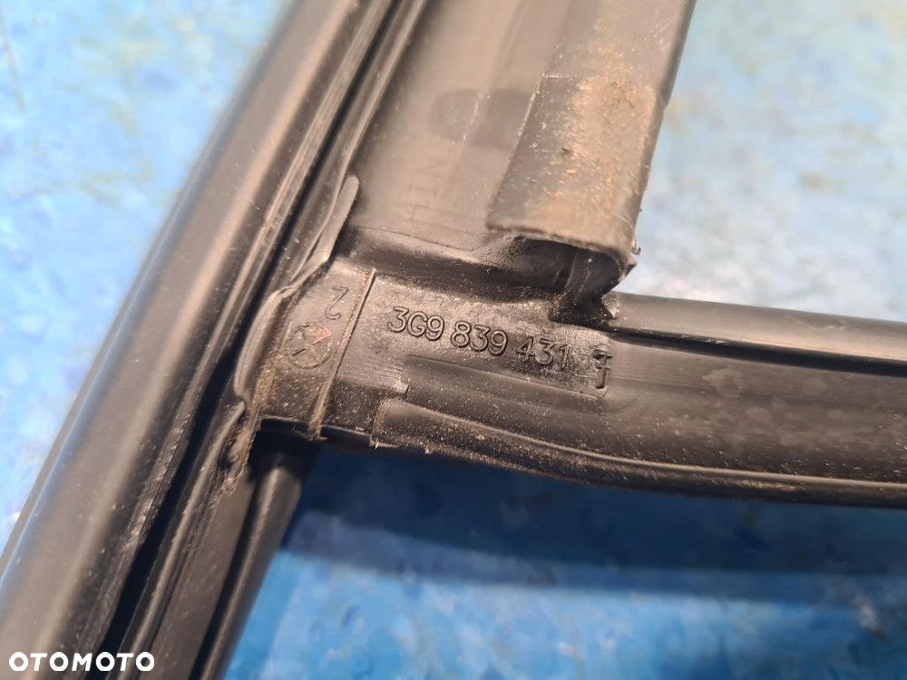 VOLKSWAGEN PASSAT B8 KOMBI USZCZELKA DRZWI LEWY TYŁ 3G9839431 LI7F - 7