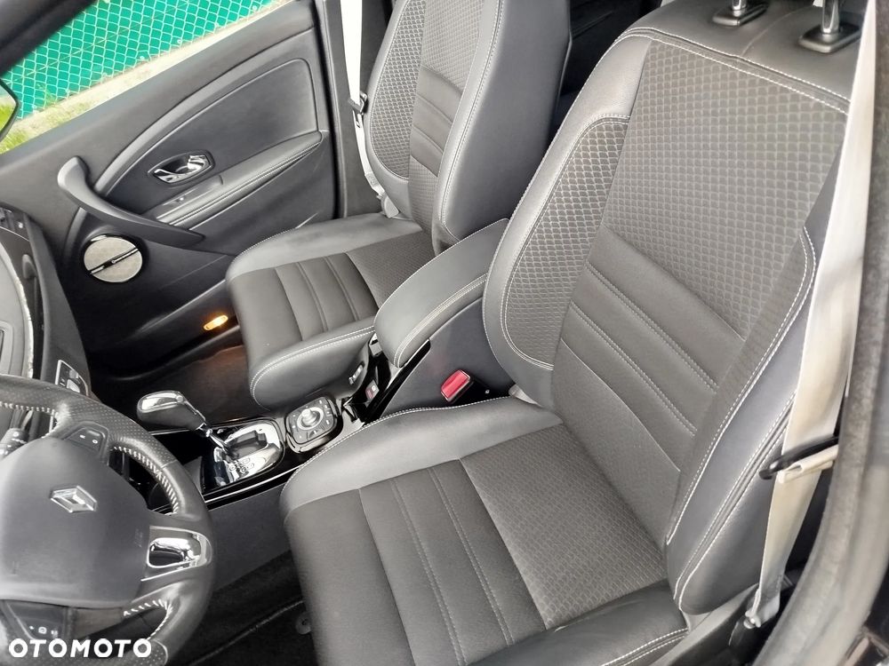Renault Megane ENERGY TCe 130 EDC BOSE EDITION - 19