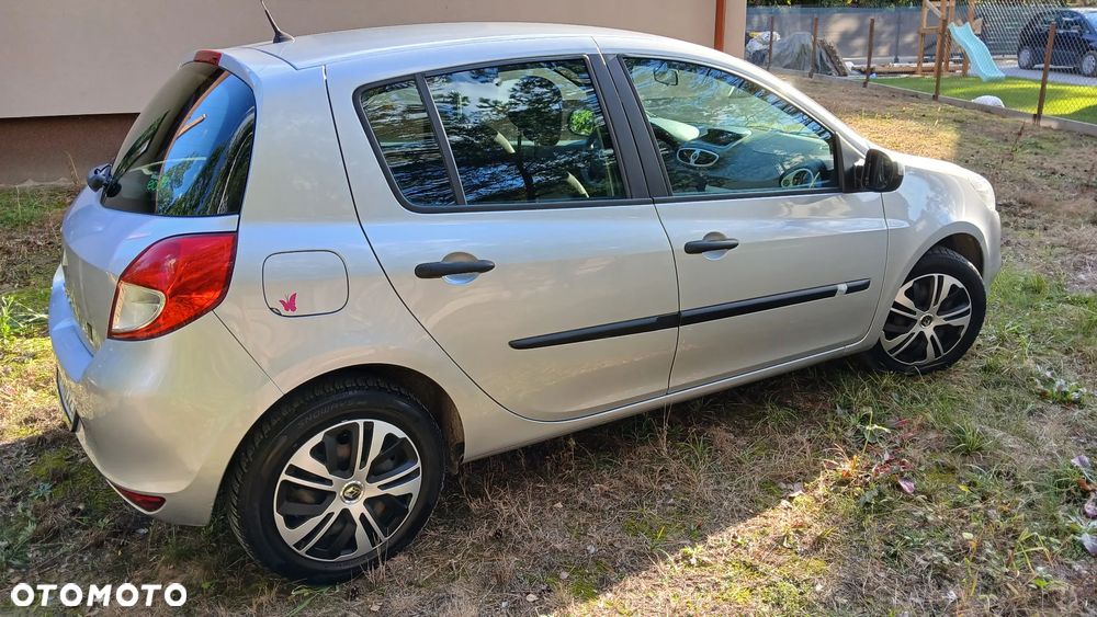 Renault Clio 1.2 16V 75 Dynamique - 5