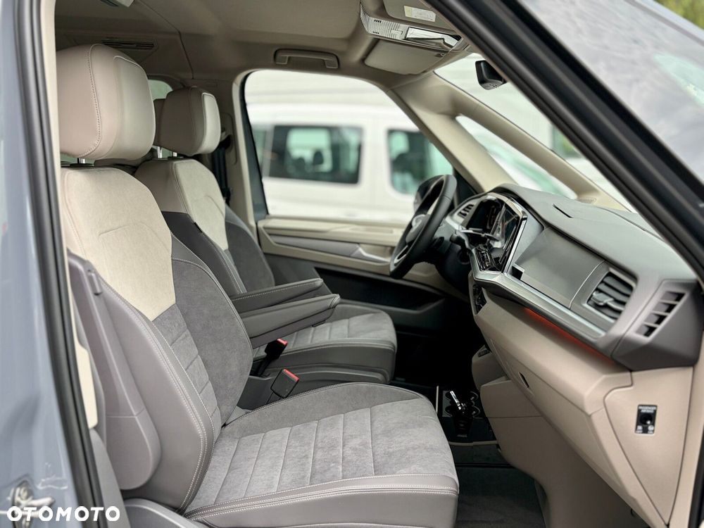 Volkswagen Multivan - 11