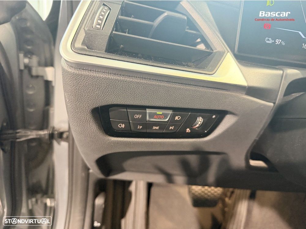 BMW i4 eDrive40 Edição Desportiva M - 39