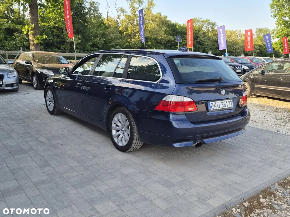 BMW Seria 5 520i - 10