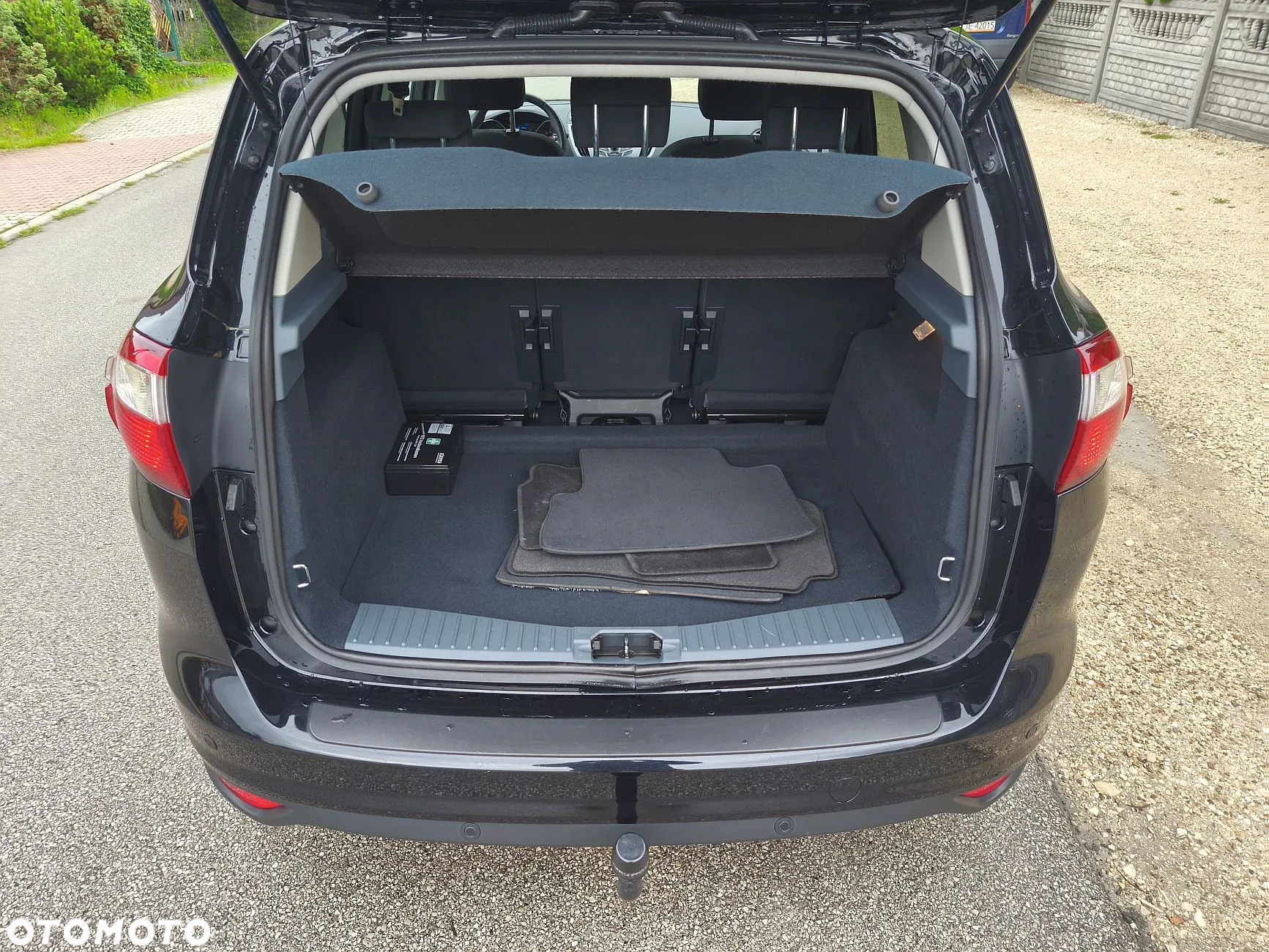 Ford C-MAX 1.6 Ti-VCT SYNC Edition - 13