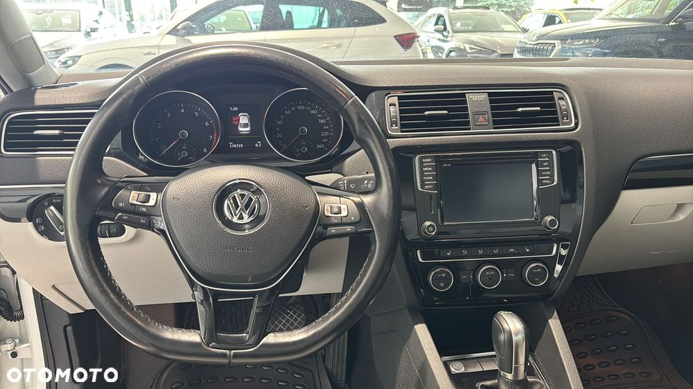 Volkswagen Jetta 1.4 TSI BMT Highline DSG - 14