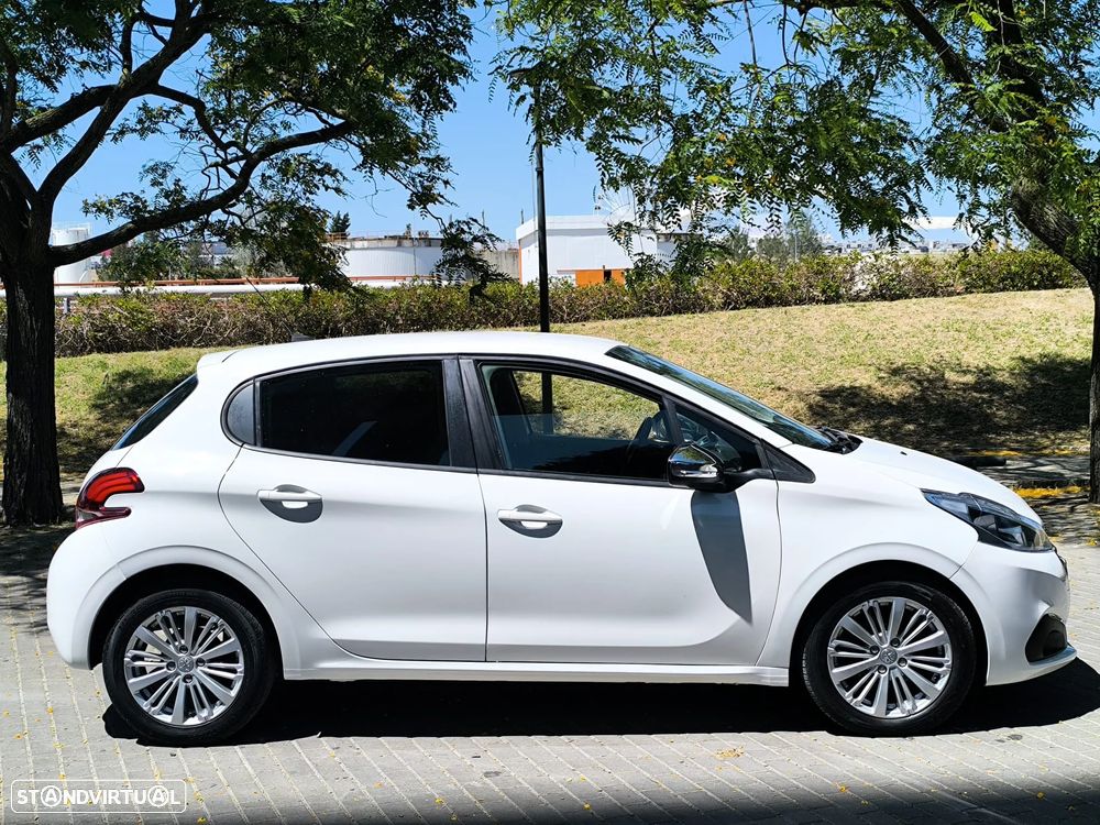 Peugeot 208 1.6 BlueHDi Style - 7
