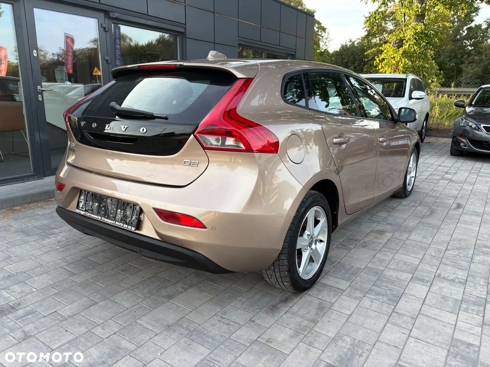 Volvo V40 D2 - 4
