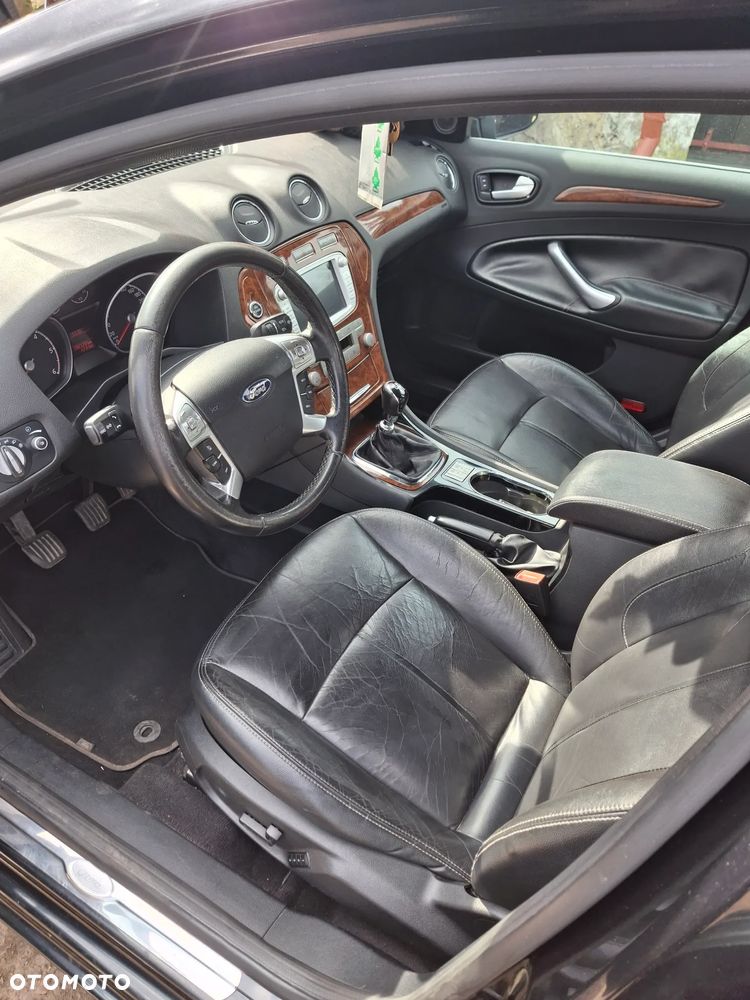 Ford Mondeo 1.8 TDCi Ghia - 9