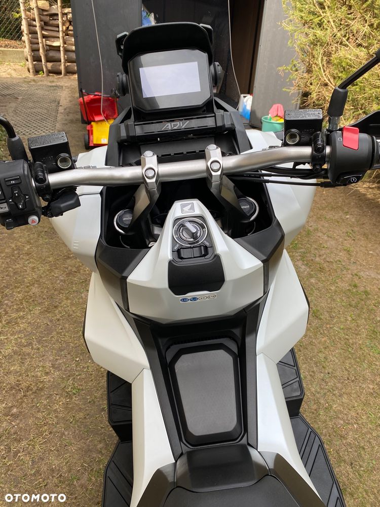 Honda ADV350 - 3