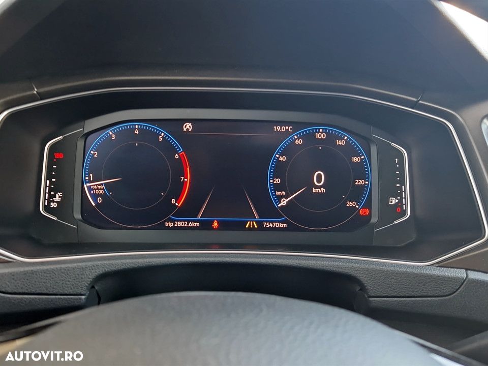 Volkswagen T-Roc 1.5 TSI Design - 21
