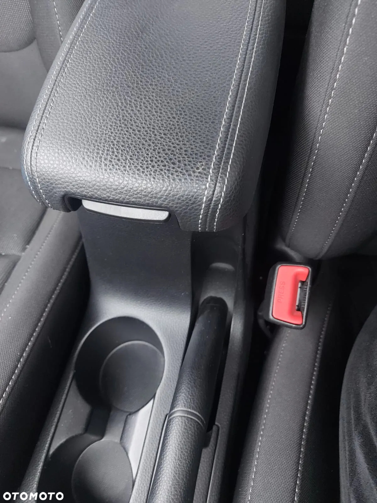 Kia Rio 1.0 T-GDI 120 Spirit - 11
