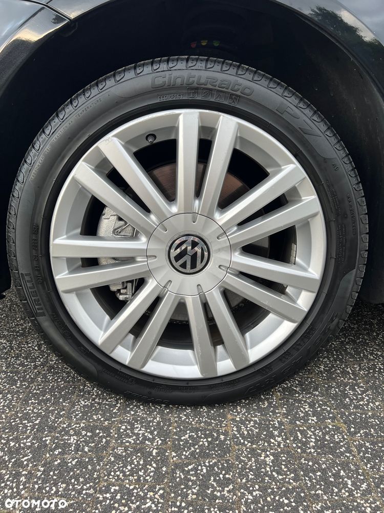 Volkswagen Touran 2.0 TDI DPF Highline - 39
