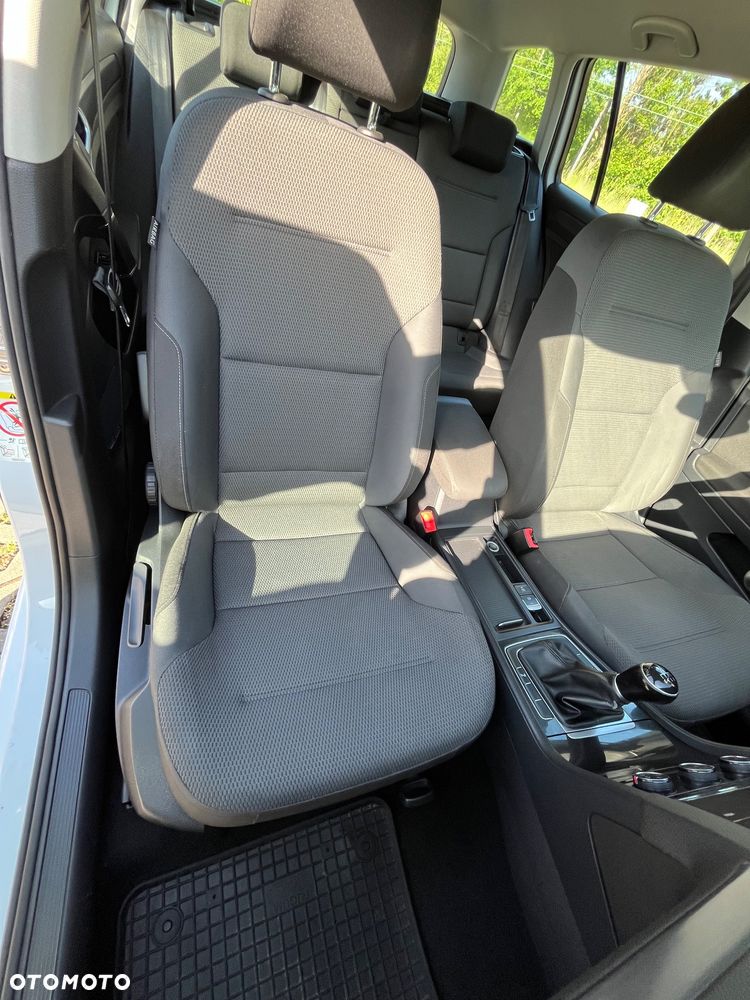 Volkswagen Golf 1.6 TDI BMT Comfortline - 22