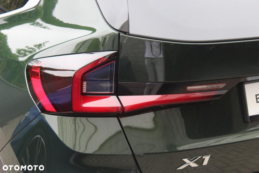 BMW X1 sDrive18i xLine - 19