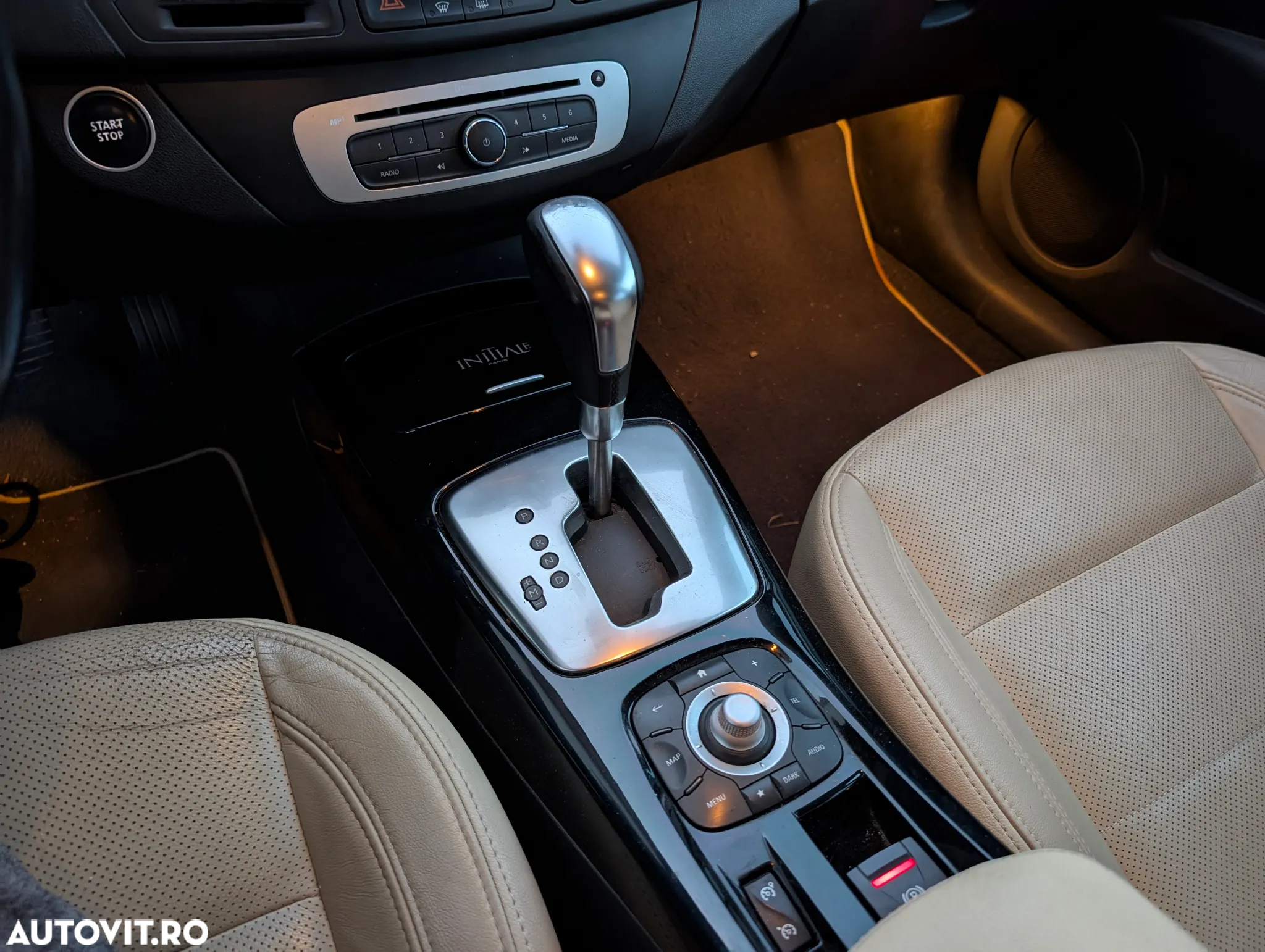 Renault Laguna - 8