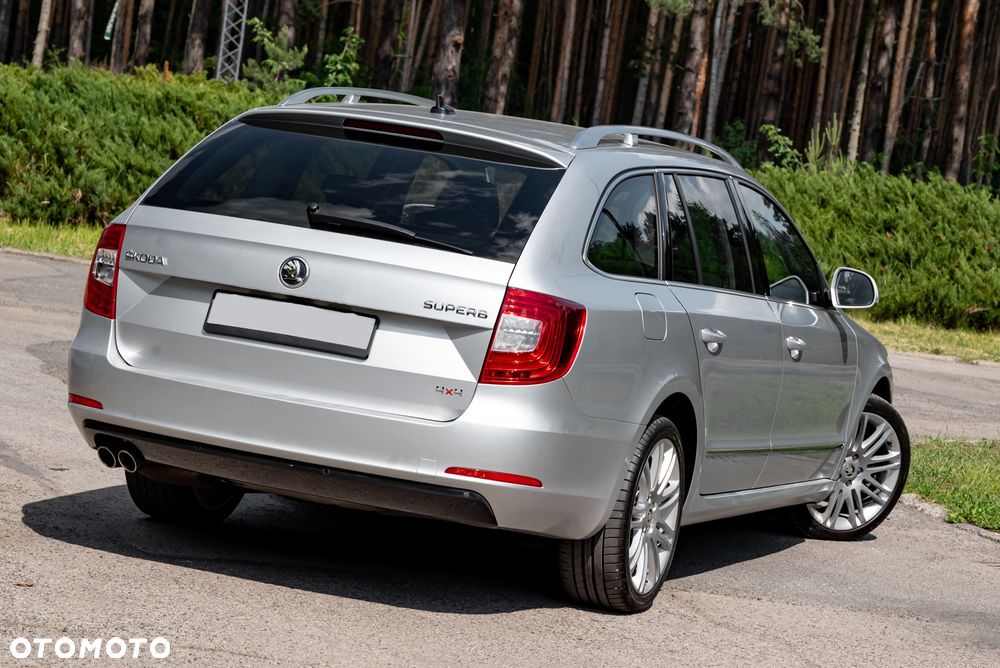 Skoda Superb 2.0 TDI Green tec 4x4 DSG Elegance - 9