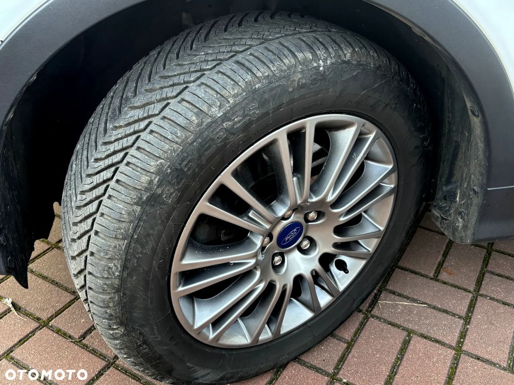 Ford Kuga 2.0 TDCi 4x4 Titanium - 21