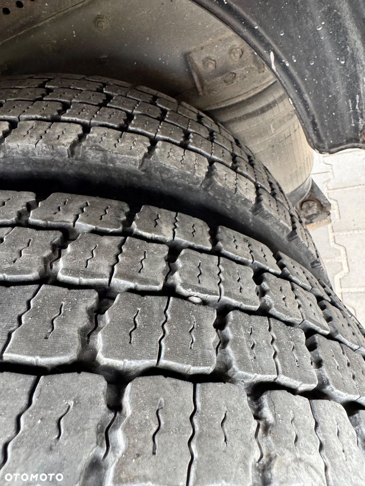 Komplet 4 kół, felga, opony Uniroyal 245/70 R17,5 - 4