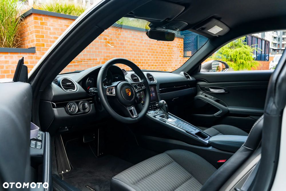 Porsche 718 Cayman GPF T PDK - 9