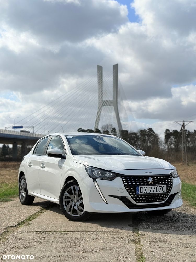 Peugeot 208 - 1