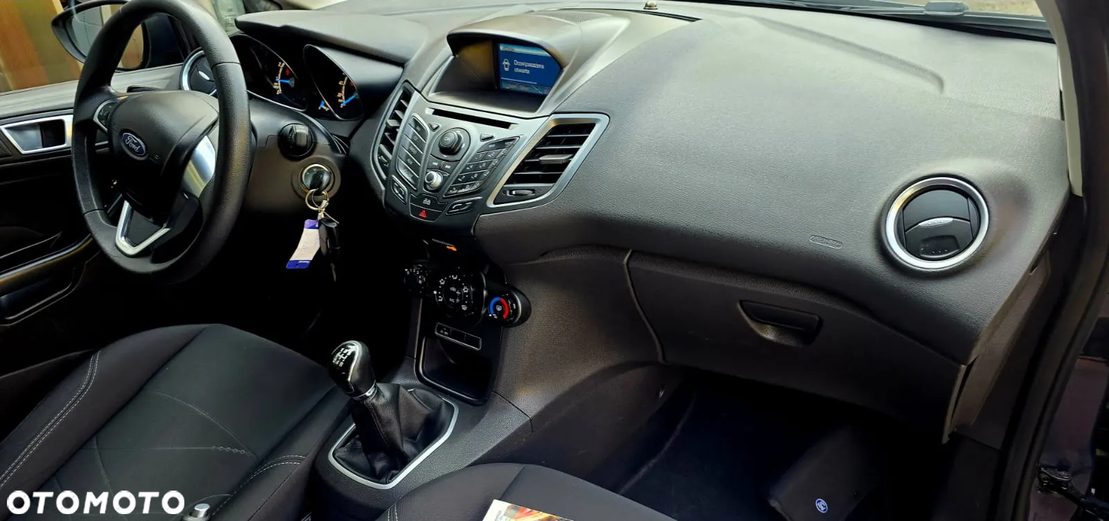 Ford Fiesta 1.0 Champions Edition - 14