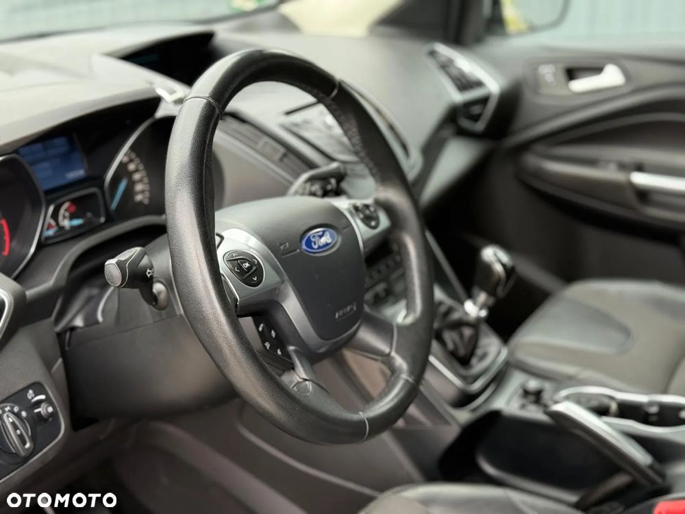 Ford Kuga 2.0 TDCi 2x4 SYNC - 26