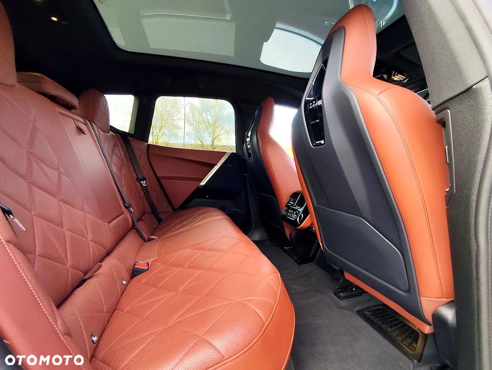 BMW iX xDrive40 76.6kWh - 10