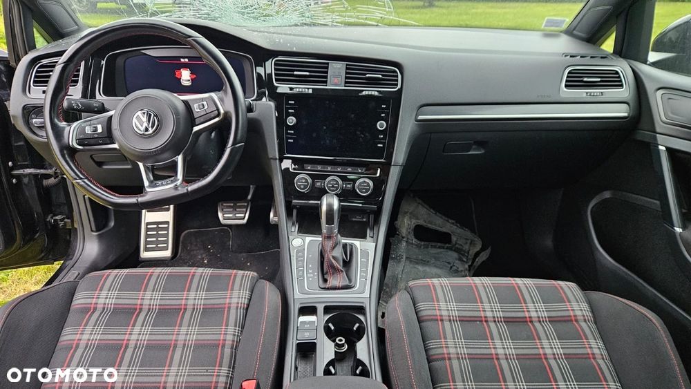 Volkswagen Golf VIII 2.0 TSI GTI DSG - 10