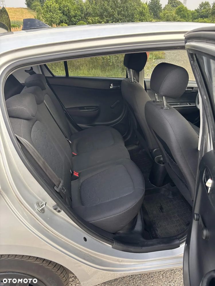 Hyundai i20 - 13