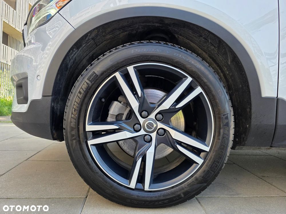 Volvo XC 40 T5 AWD R-Design - 40