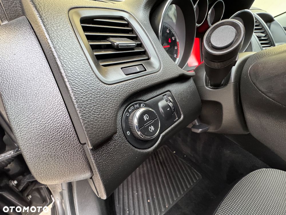 Opel Insignia 1.8 Cosmo - 14