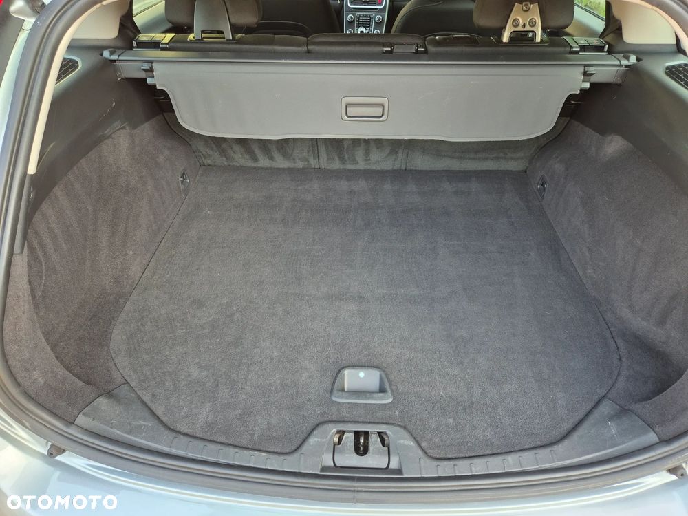 Volvo V60 D2 Drive-E Momentum - 21