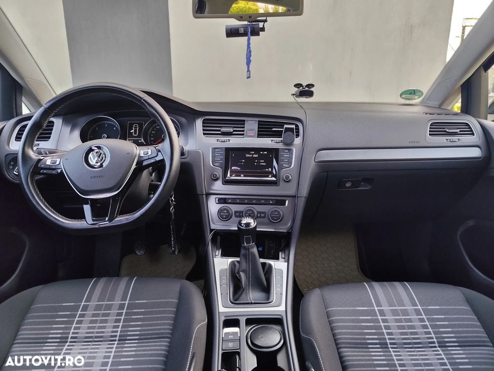 Volkswagen Golf 1.6 TDI BlueMotion Technology Lounge - 7