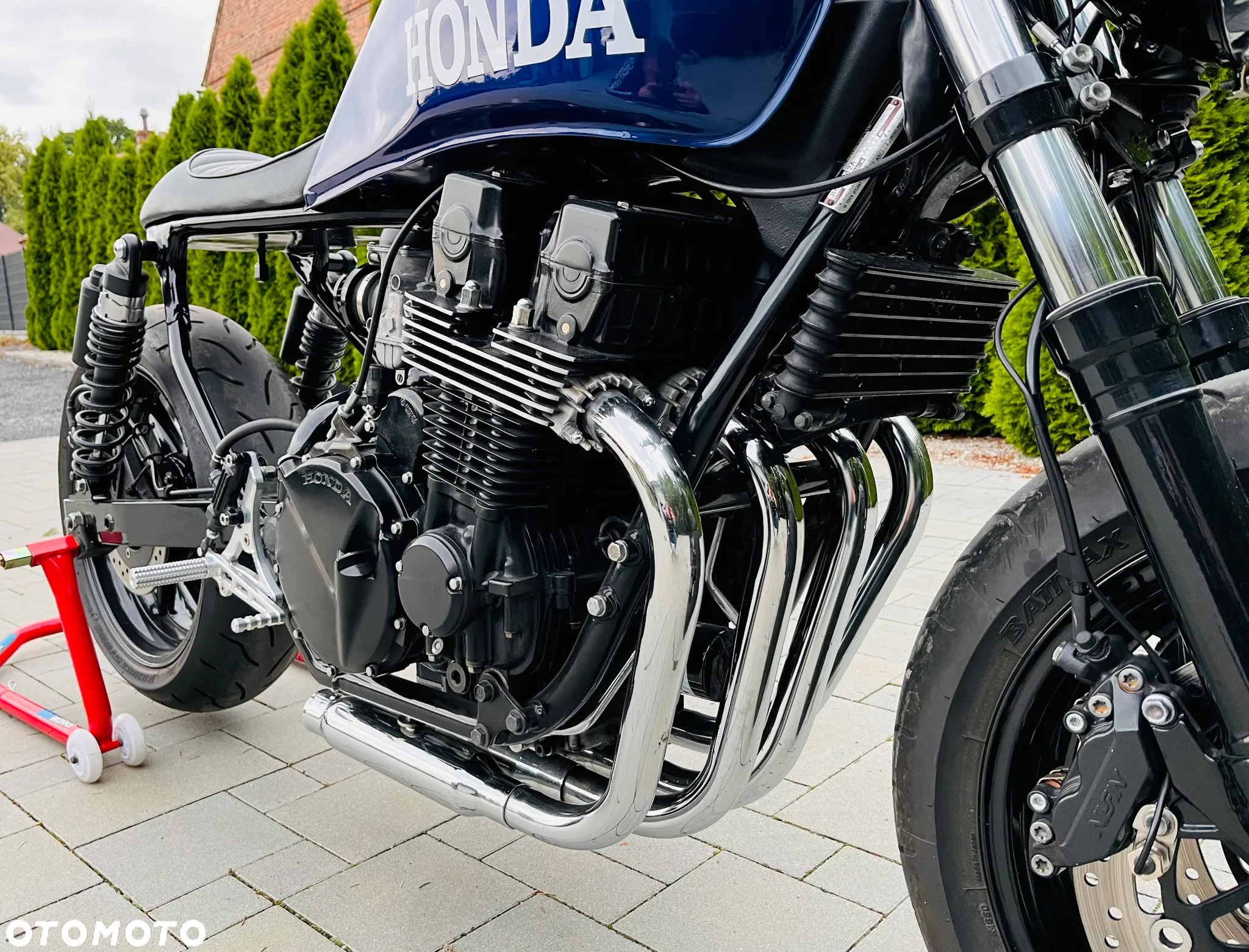 Honda CB - 8