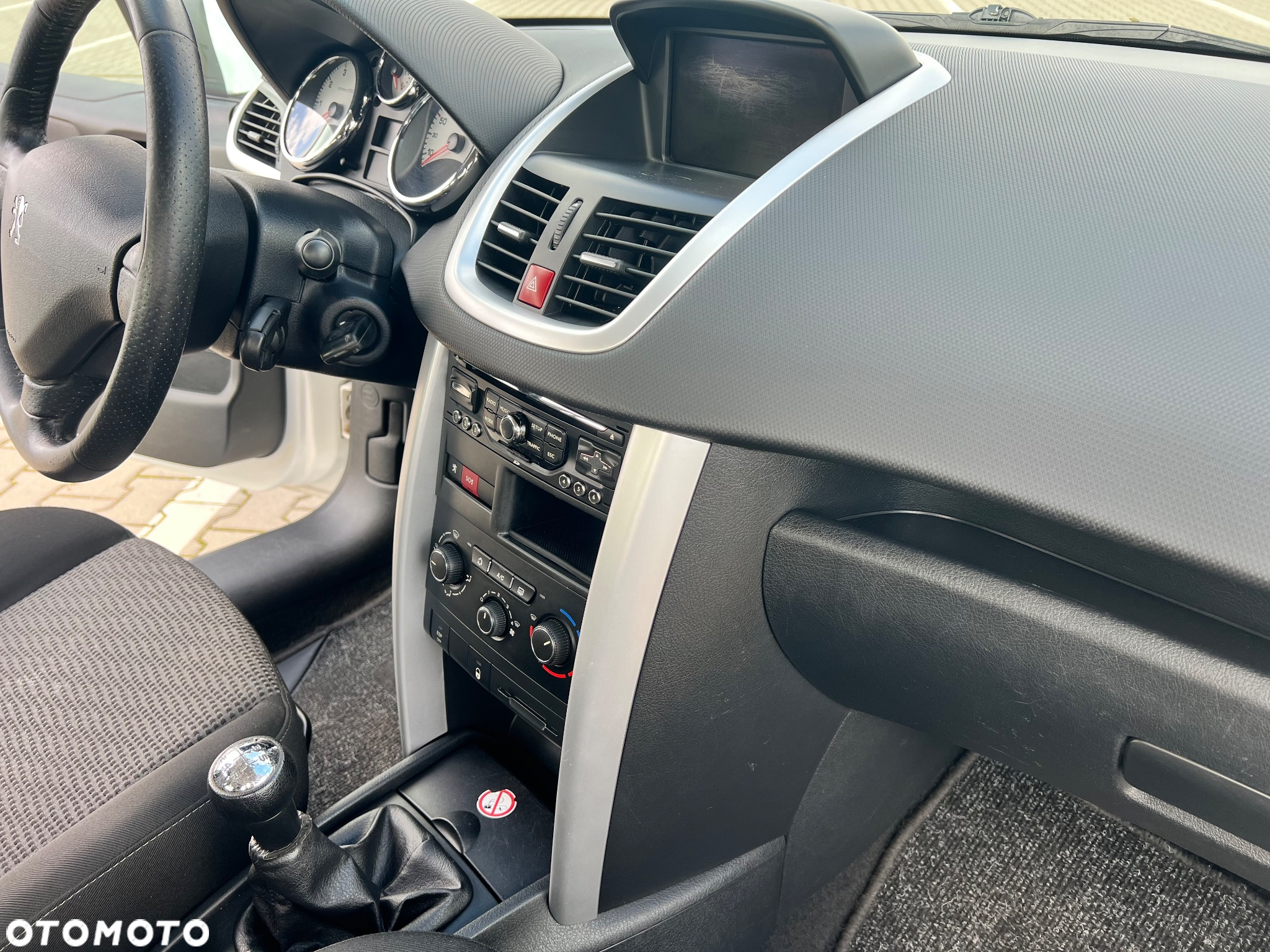 Peugeot 207 1.4 Trendy - 10
