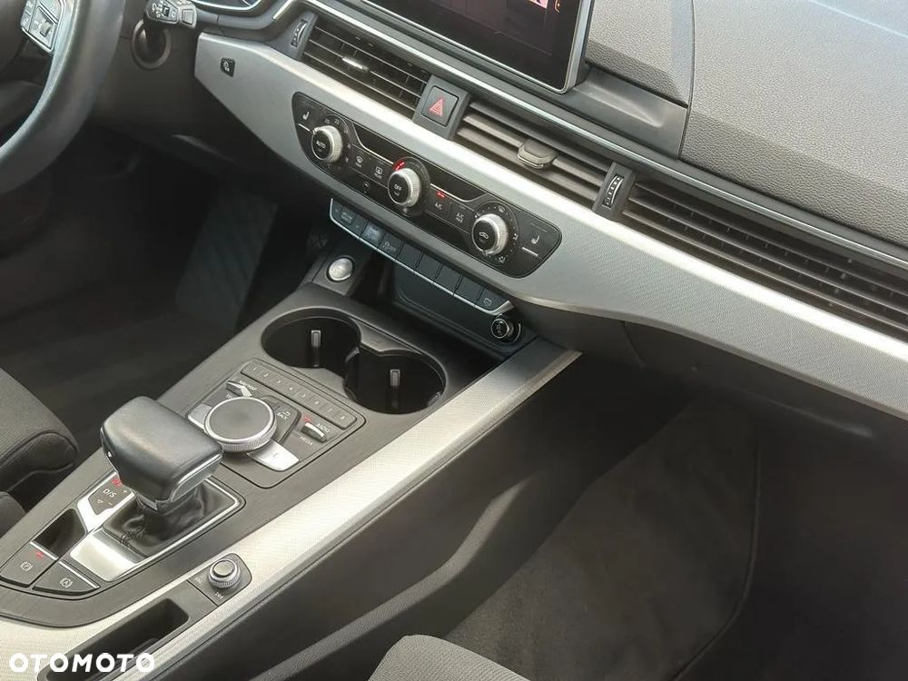 Audi A4 - 12