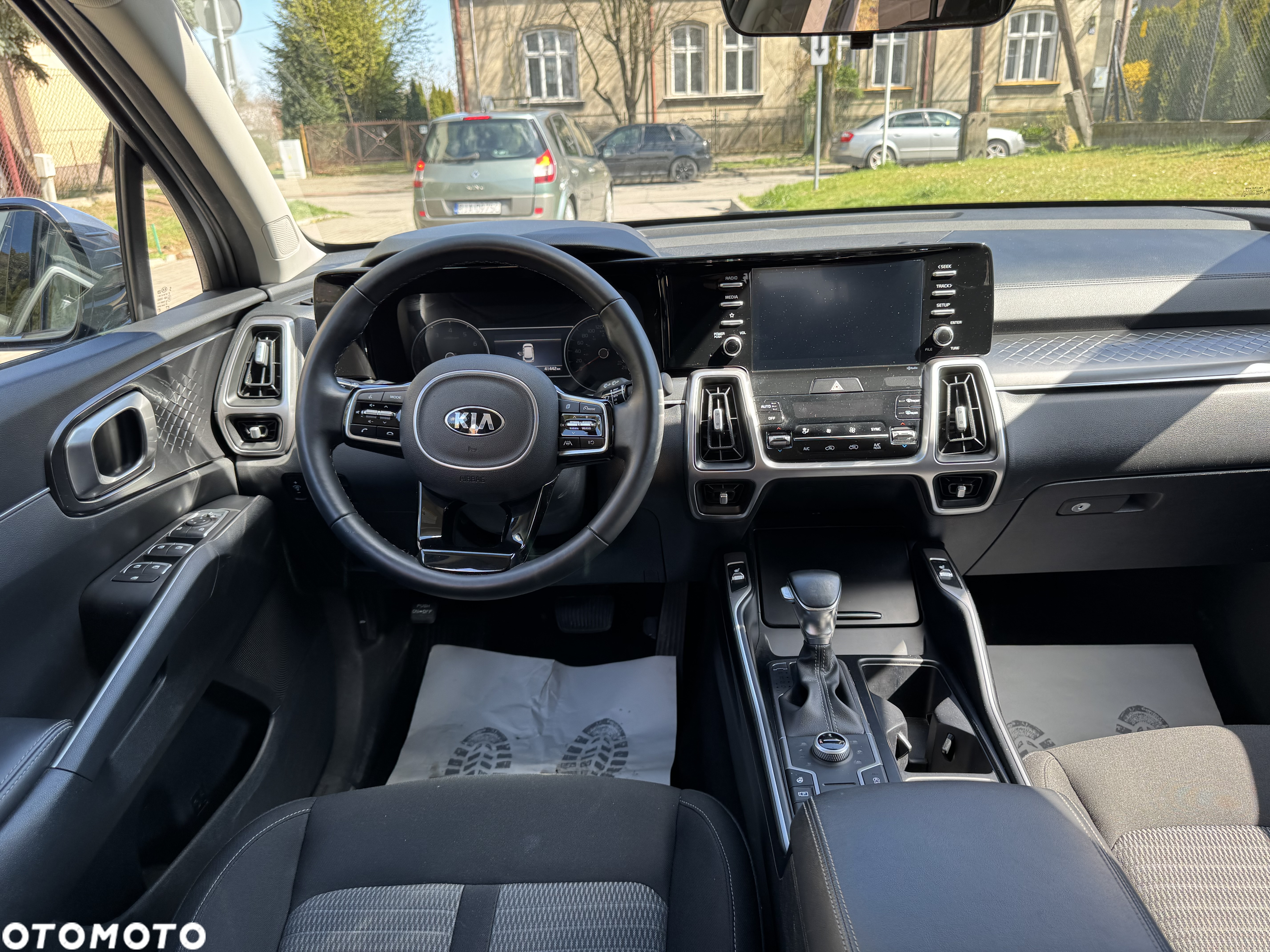 Kia Sorento - 34