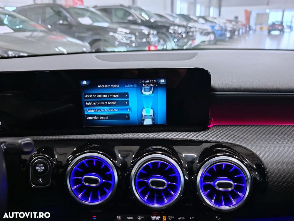 Mercedes-Benz CLA 180 7G-DCT - 16