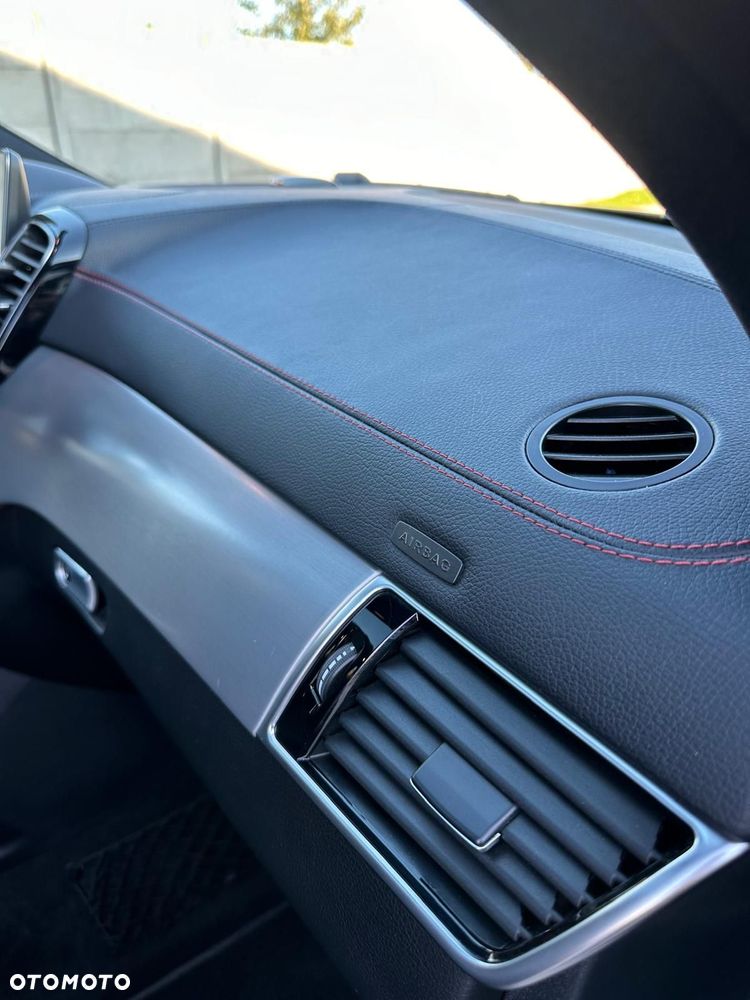 Mercedes-Benz GLE 350 d 4Matic 9G-TRONIC AMG Line - 11