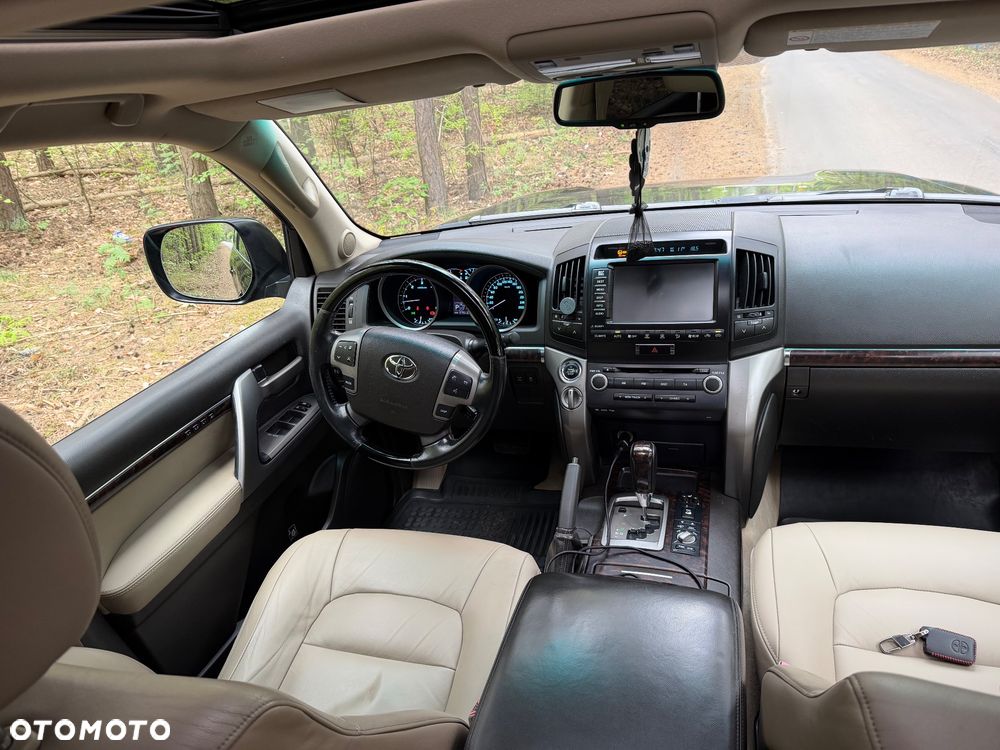 Toyota Land Cruiser LC 4.5 D-4D Prestige Platinium 7os - 19