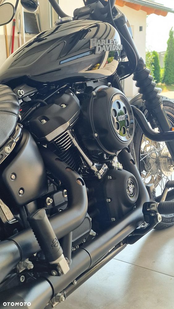 Harley-Davidson Softail Street Bob - 6