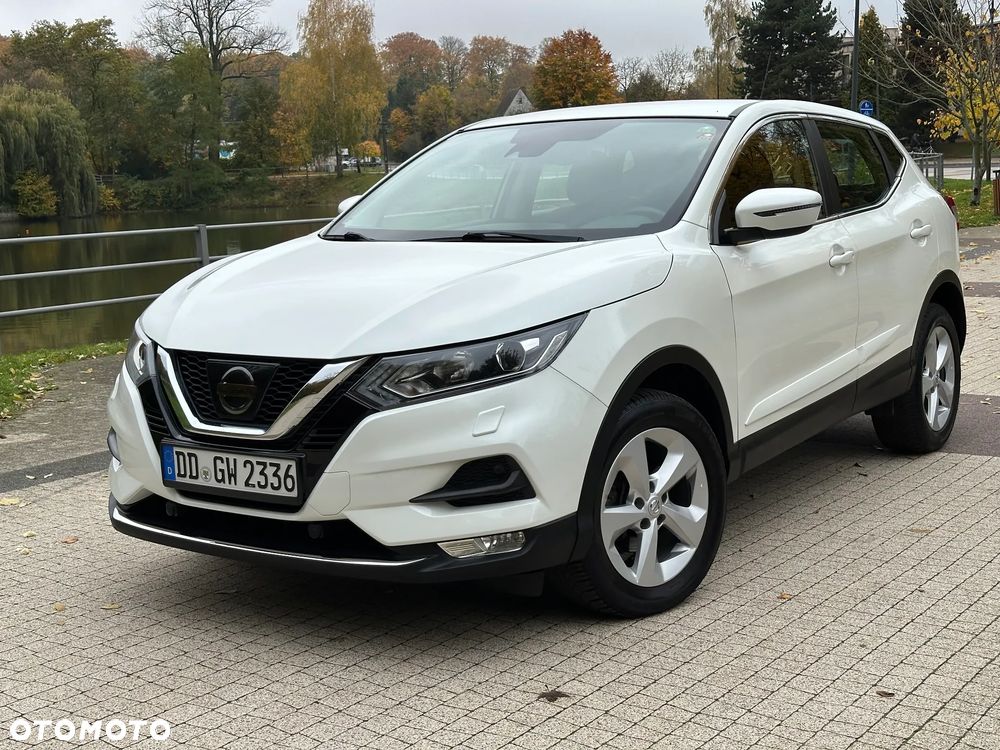 Nissan Qashqai 1.6 DIG-T Tekna - 1