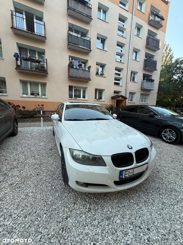 BMW Seria 3 318i - 8