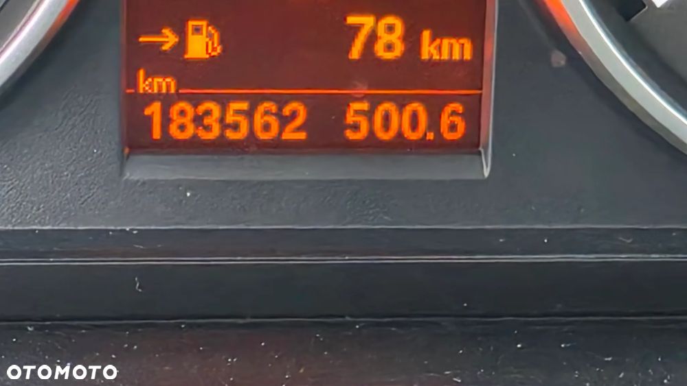 BMW X1 - 24